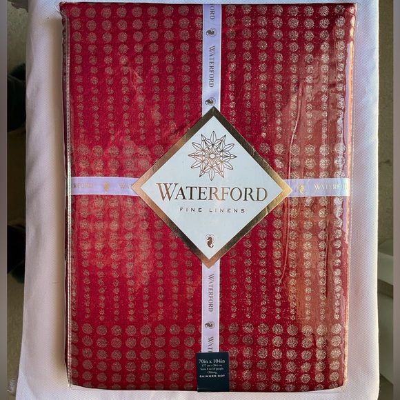 NWT    WATERFORD FINE LINENS TABLECLOTH   SHIMMER DOT   70” x 104” - Picture 1 of 3